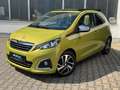 Peugeot 108 VTI 72 Stop&Start Top! Collection Grün - thumbnail 1