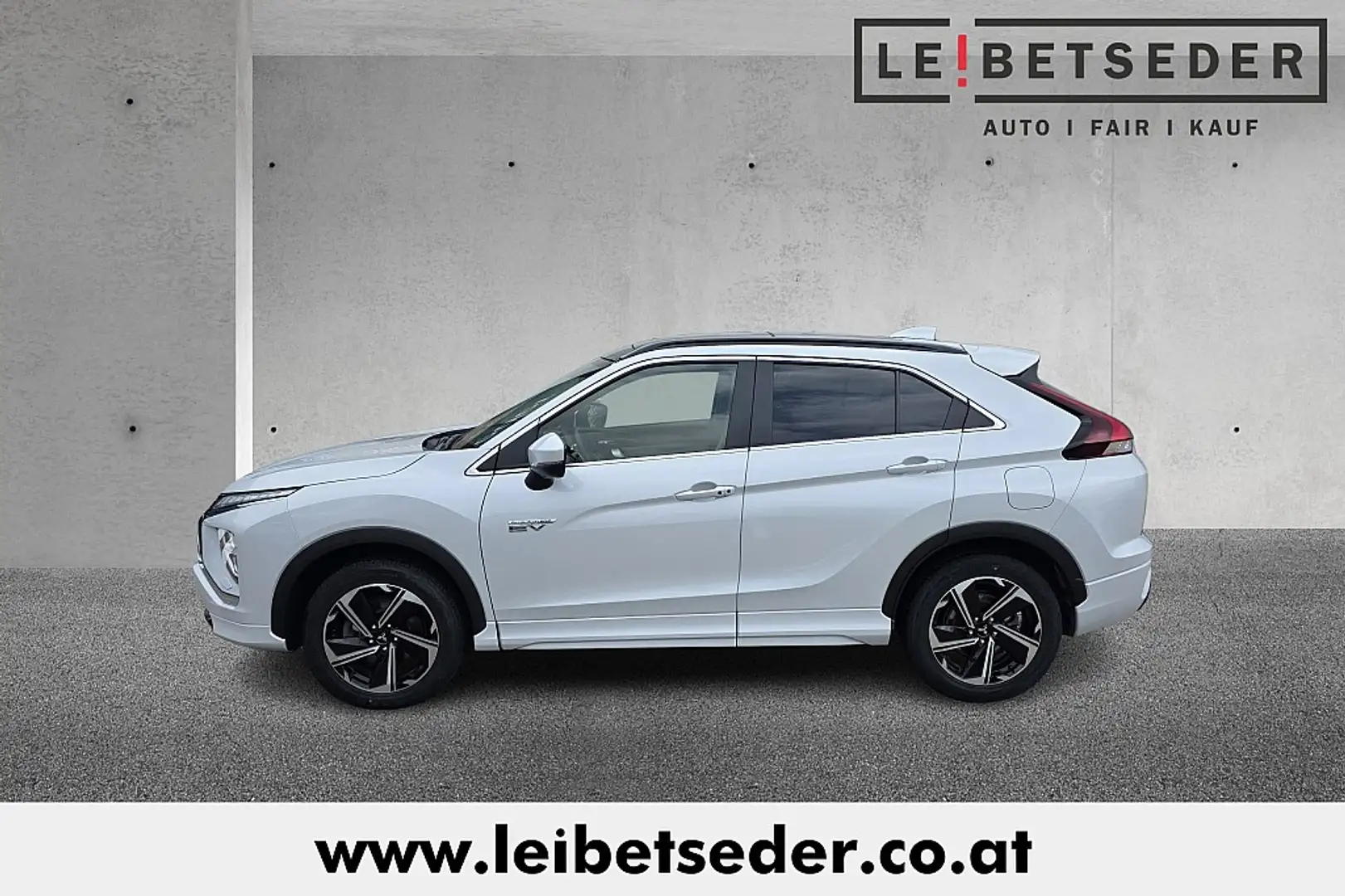 Mitsubishi Eclipse Cross 2,4 PHEV 4WD Diamond CVT Aut. Blanc - 2