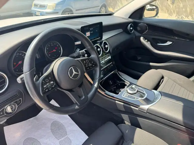 Mercedes-Benz C-Class view 6