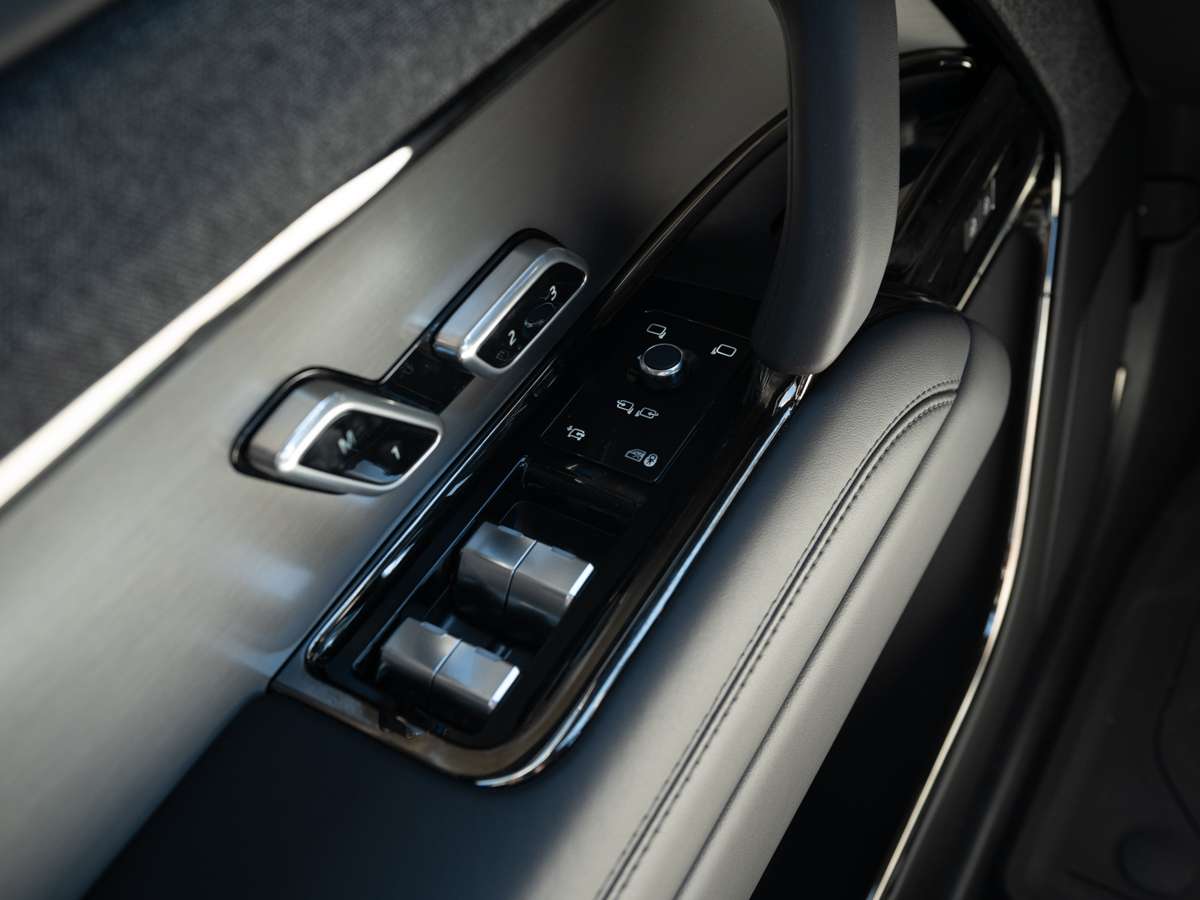 2026 Land Rover Range Rover Sport P400 DYNAMIC HSE thumb 10