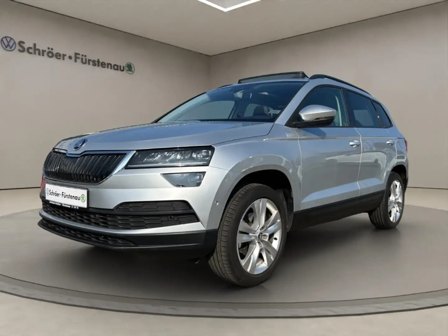 Skoda Karoq Style 1.5 TSI DSG Schiebedach/LED/ACC) Argent - 1
