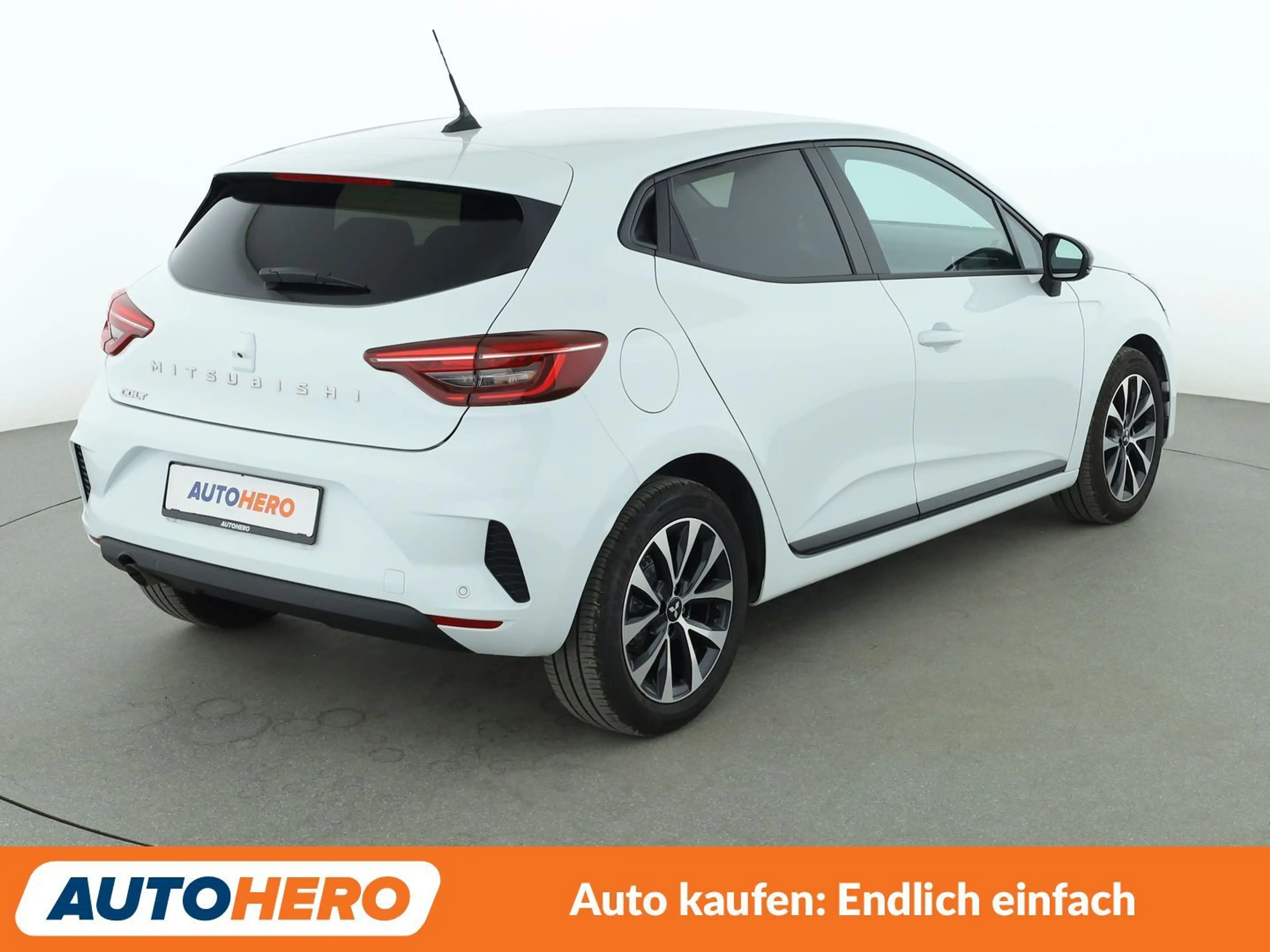 Mitsubishi Colt 1.0 Plus*NAVI*LED*SPUR*CAM*PDC*SHZ*KLIMA* — photo 6