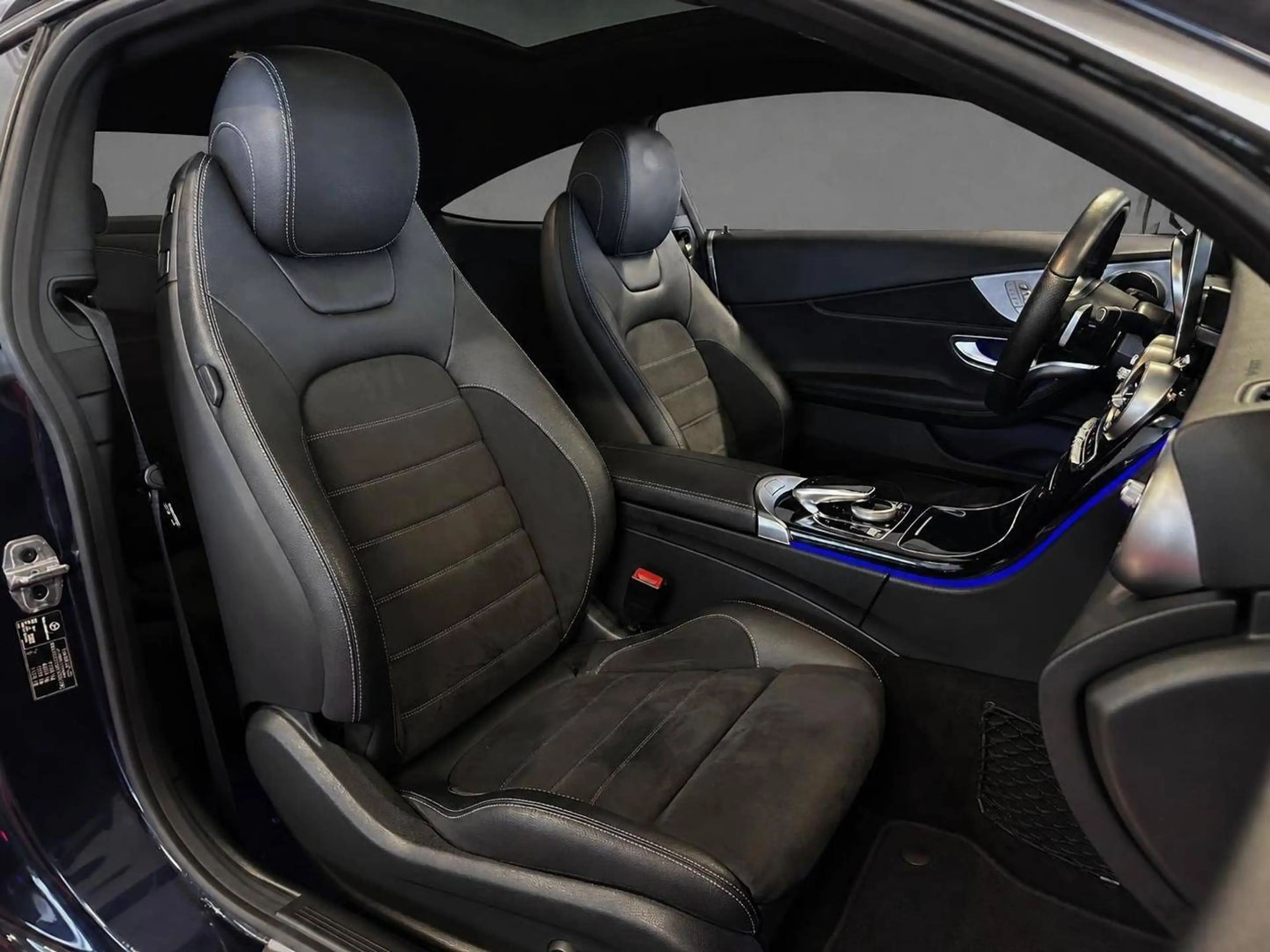 Mercedes-Benz C 300 C300 d Coupe AMG Line //Ambiente//Memory// — photo 15