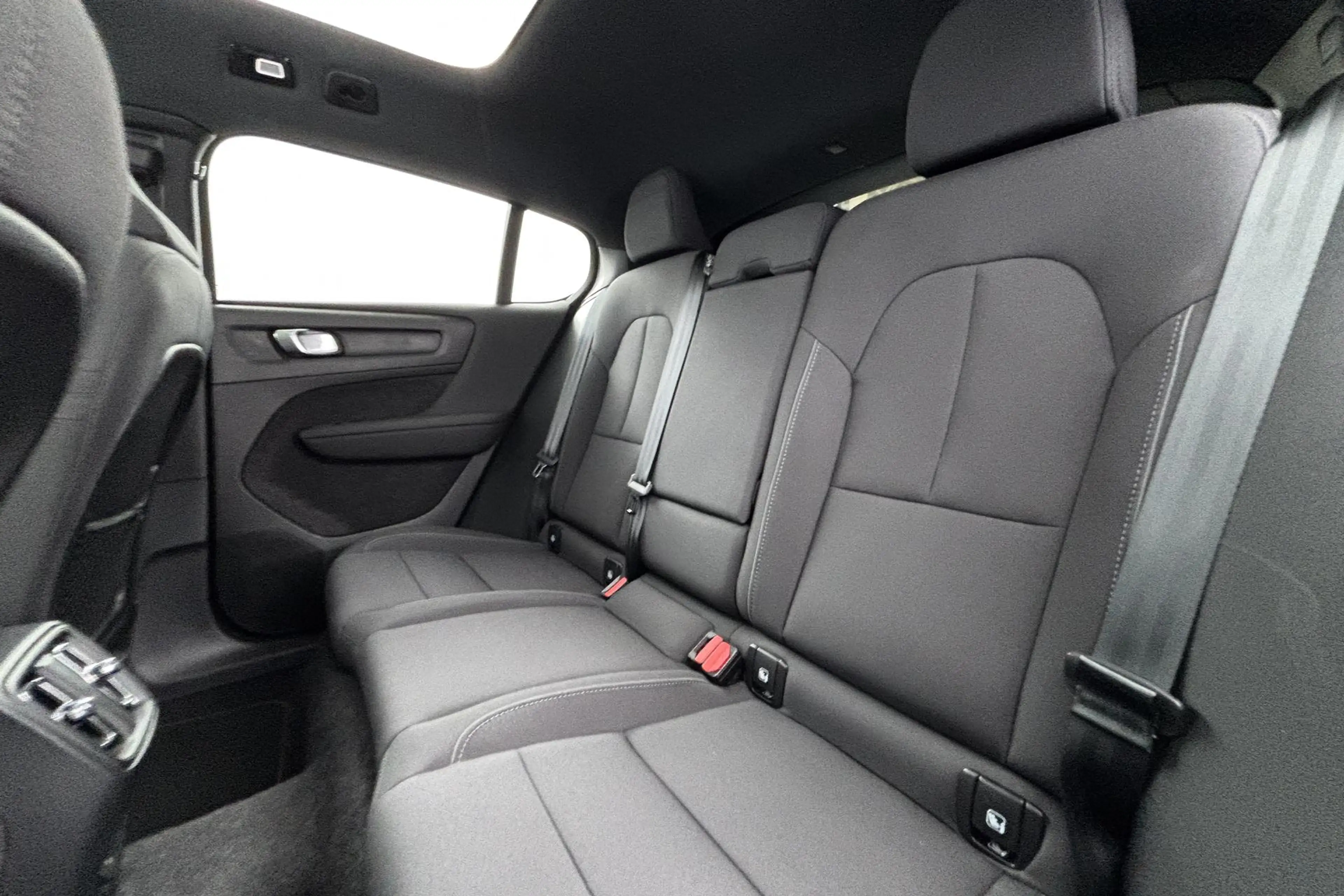 Volvo C40 Single Motor Extened Range Core 82 kWh Stijlvol en — photo 5