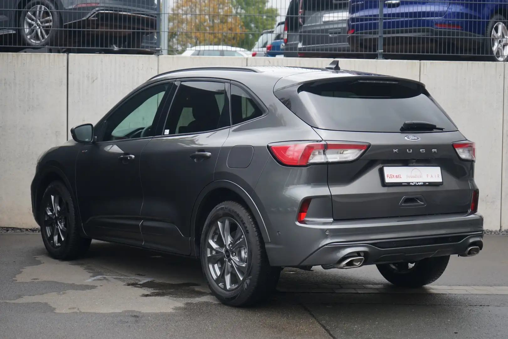Ford Kuga 1.5 EcoBoost ST-Line X Navi LED ACC AHK DAB Gris - 2