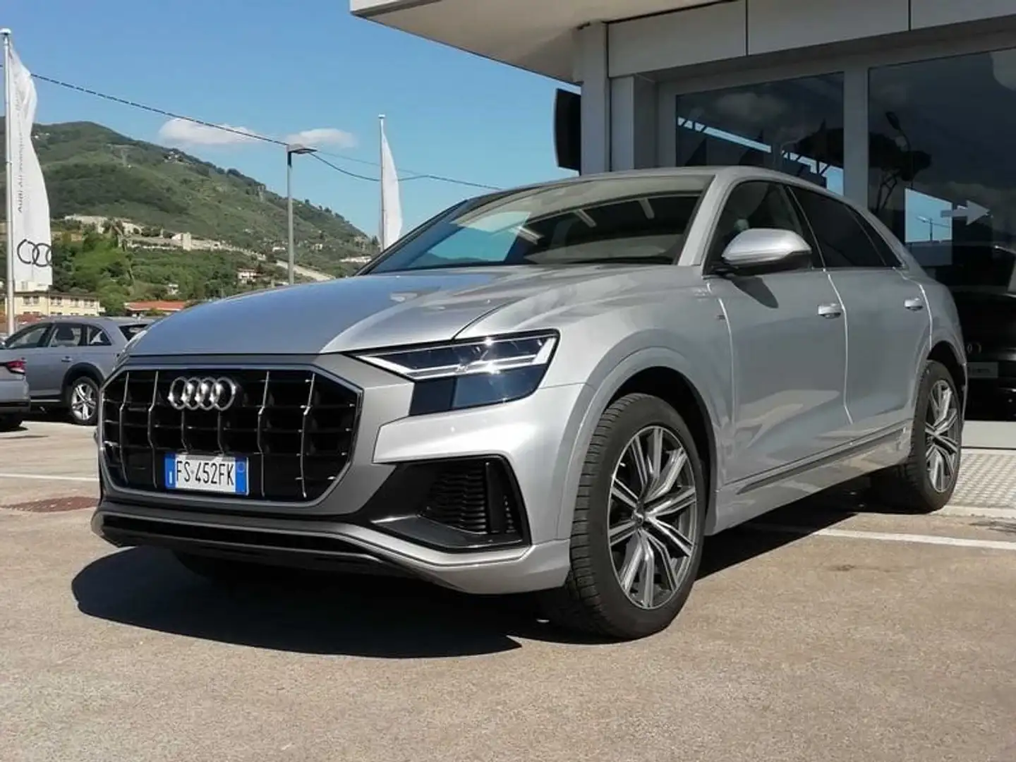 Audi Q8 50 TDI 286 CV quattro tiptronic Sport S line Argento - 1