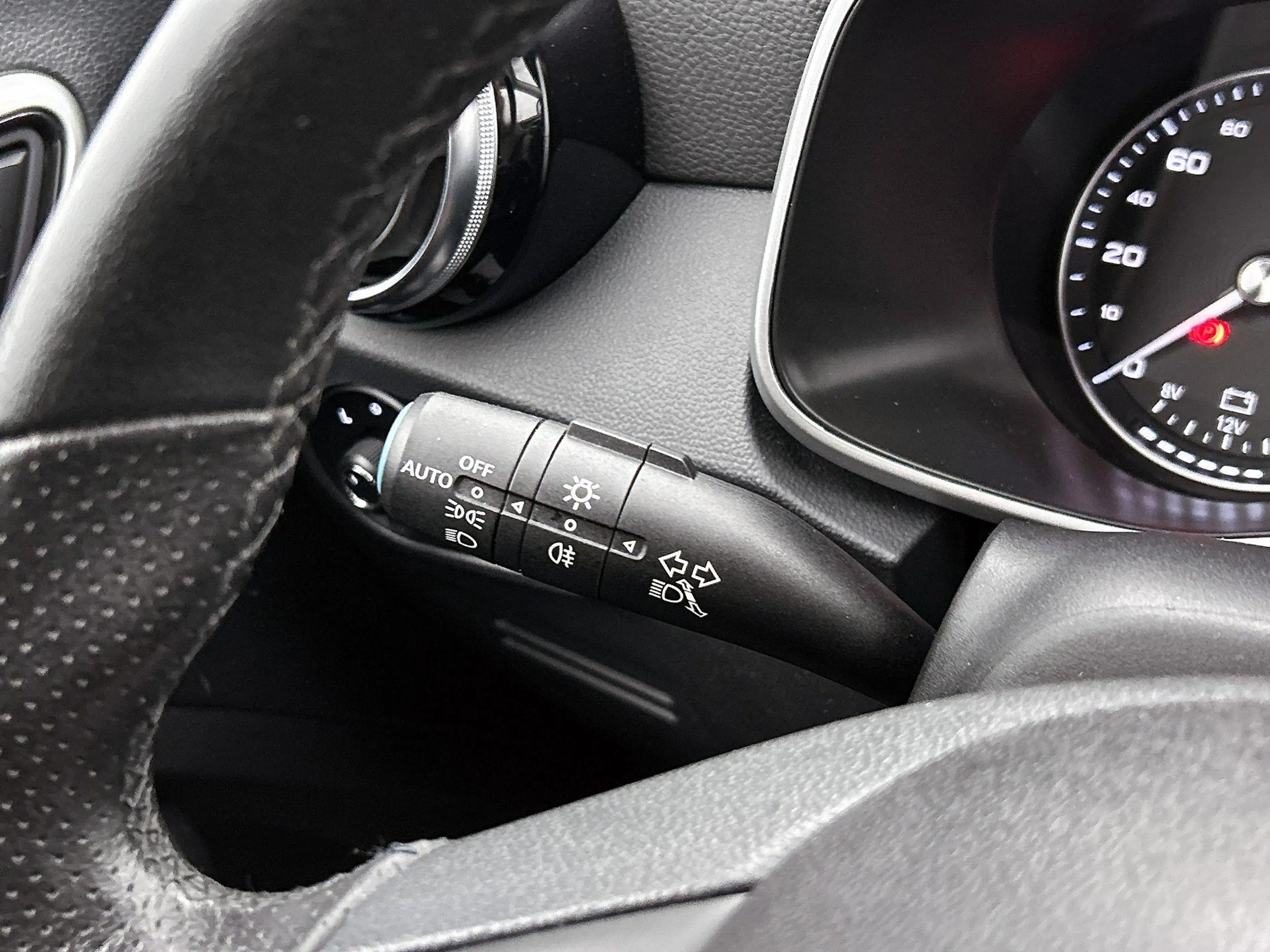 MG ZS EV Comfort 45 kWh | Apple Carplay/Android Auto | P — photo 9