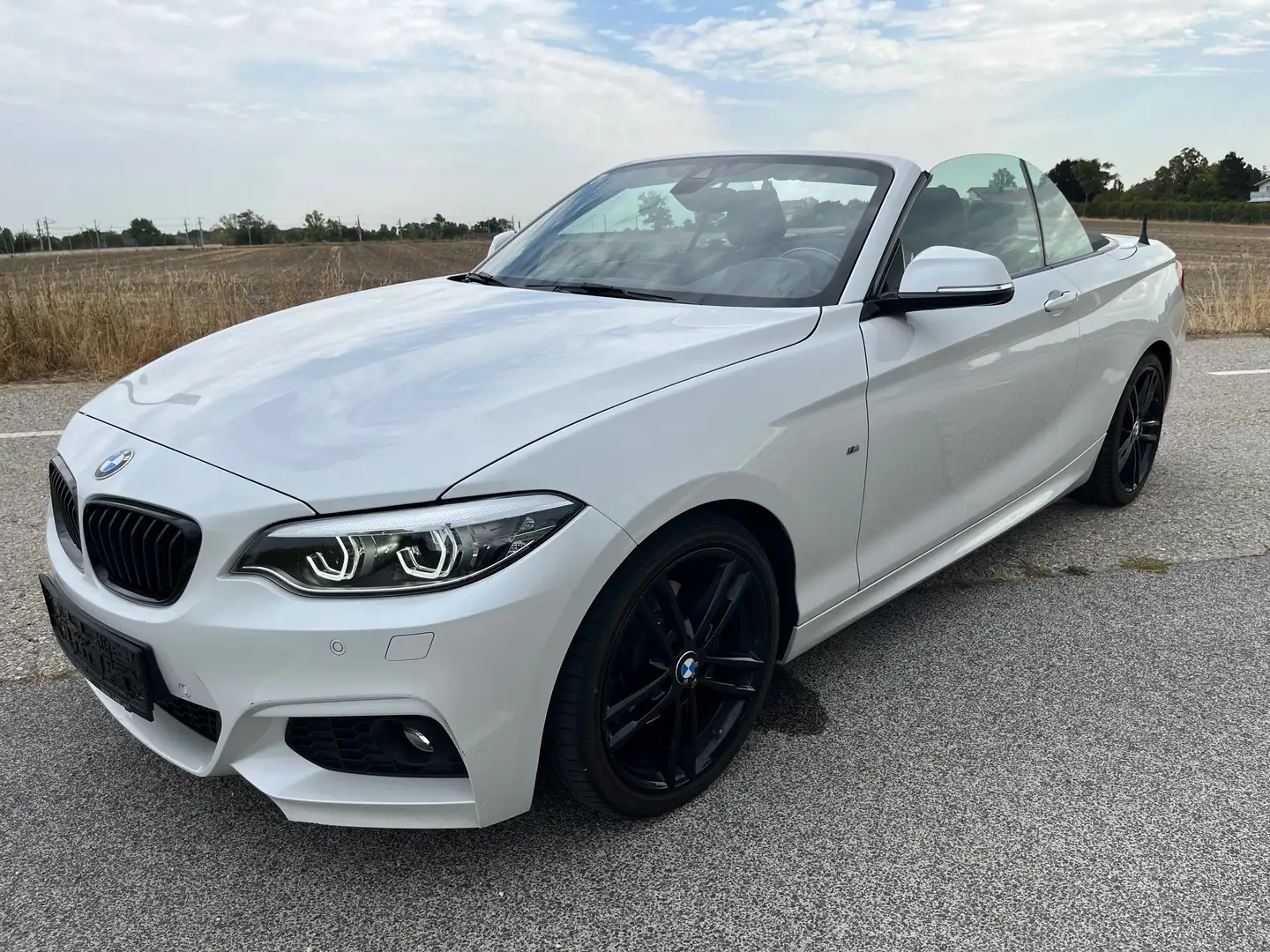 BMW 220 220i Cabrio M Sport Aut. M Sport Weiß - 2