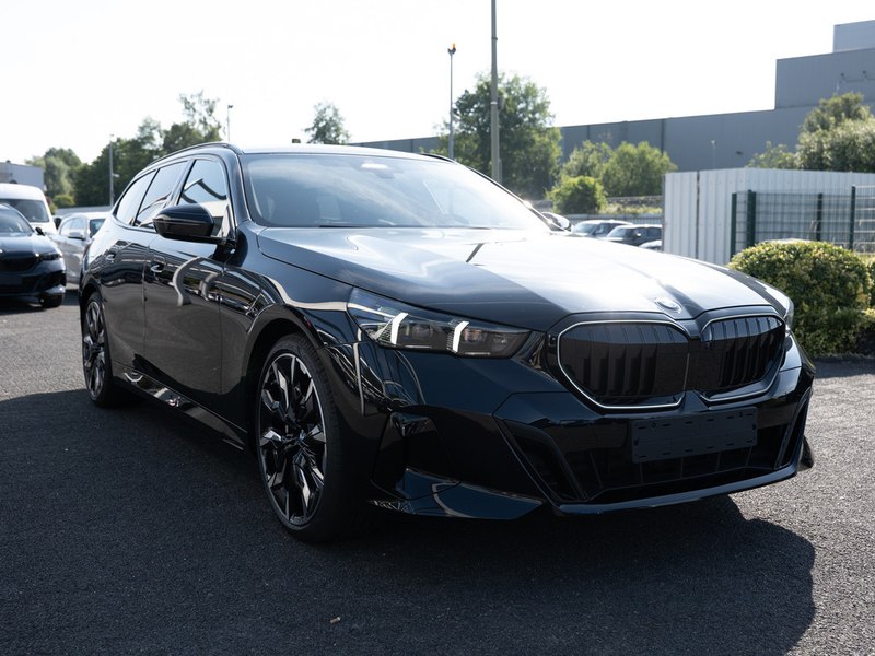 BMW 540 d Touring xDrive M-Sport Pro 360° LED HUD — photo 3