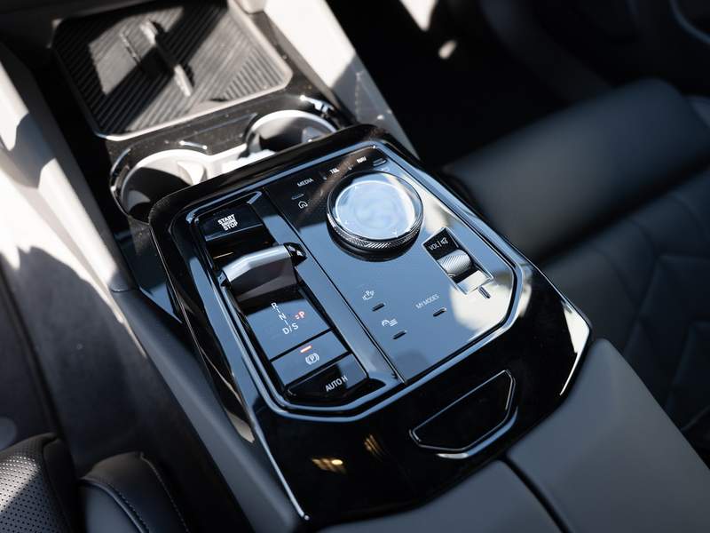 BMW 540 d Touring xDrive M-Sport Pro 360° LED HUD — photo 15