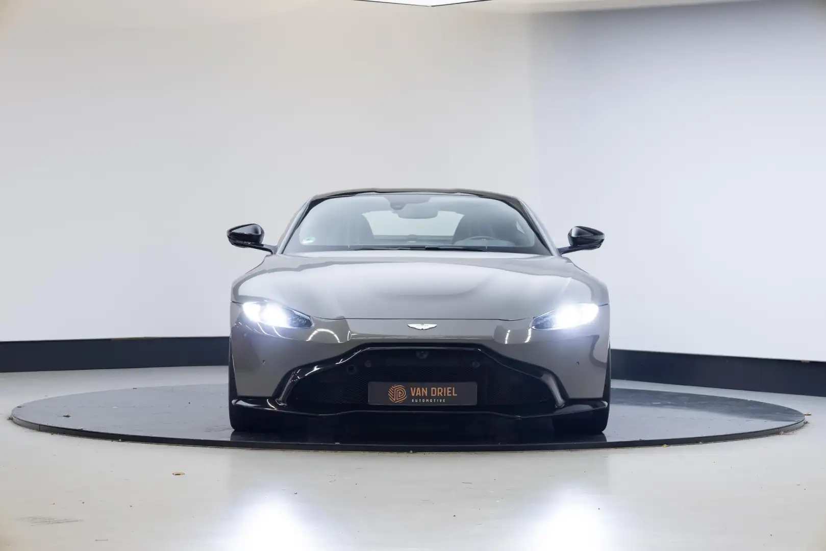 Aston Martin Vantage 4.0 V8 | 20 Inch | Gloss Black pack | Grau - 2