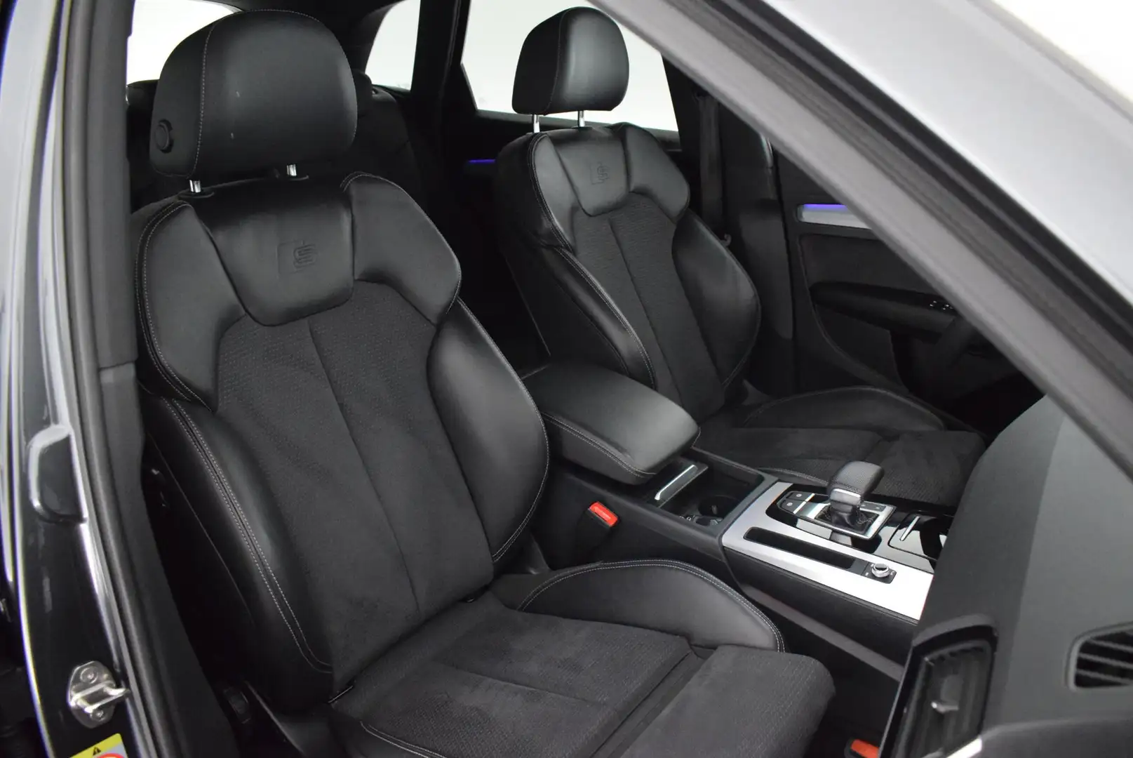Audi Q5 40 TFSI 204pk S-Tronic 2x S-Line B&O Camera Matrix Grijs - 2