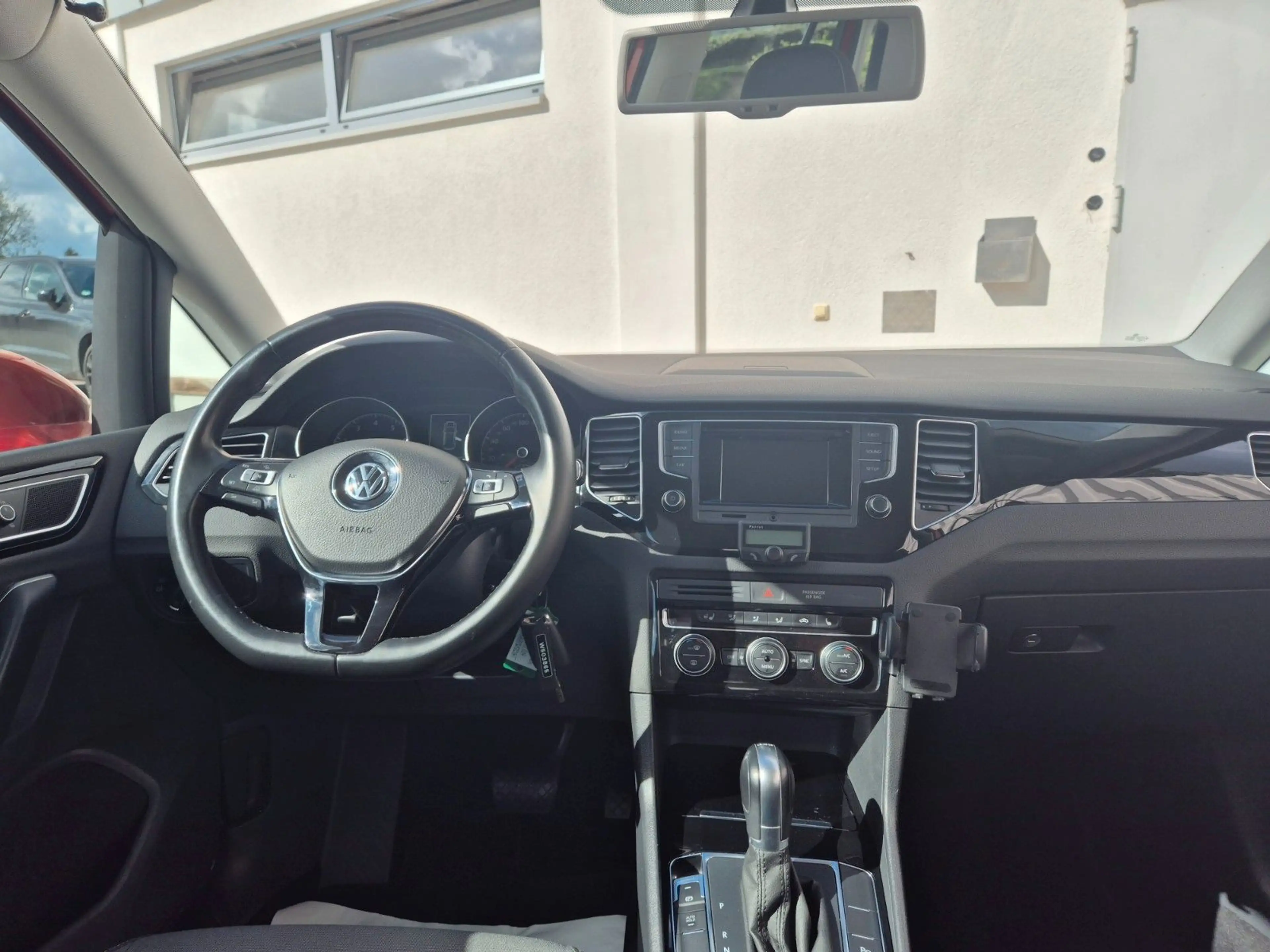 Volkswagen Golf Sportsvan VII Highline AUTOMATIK, AHK, 2.HD — photo 5