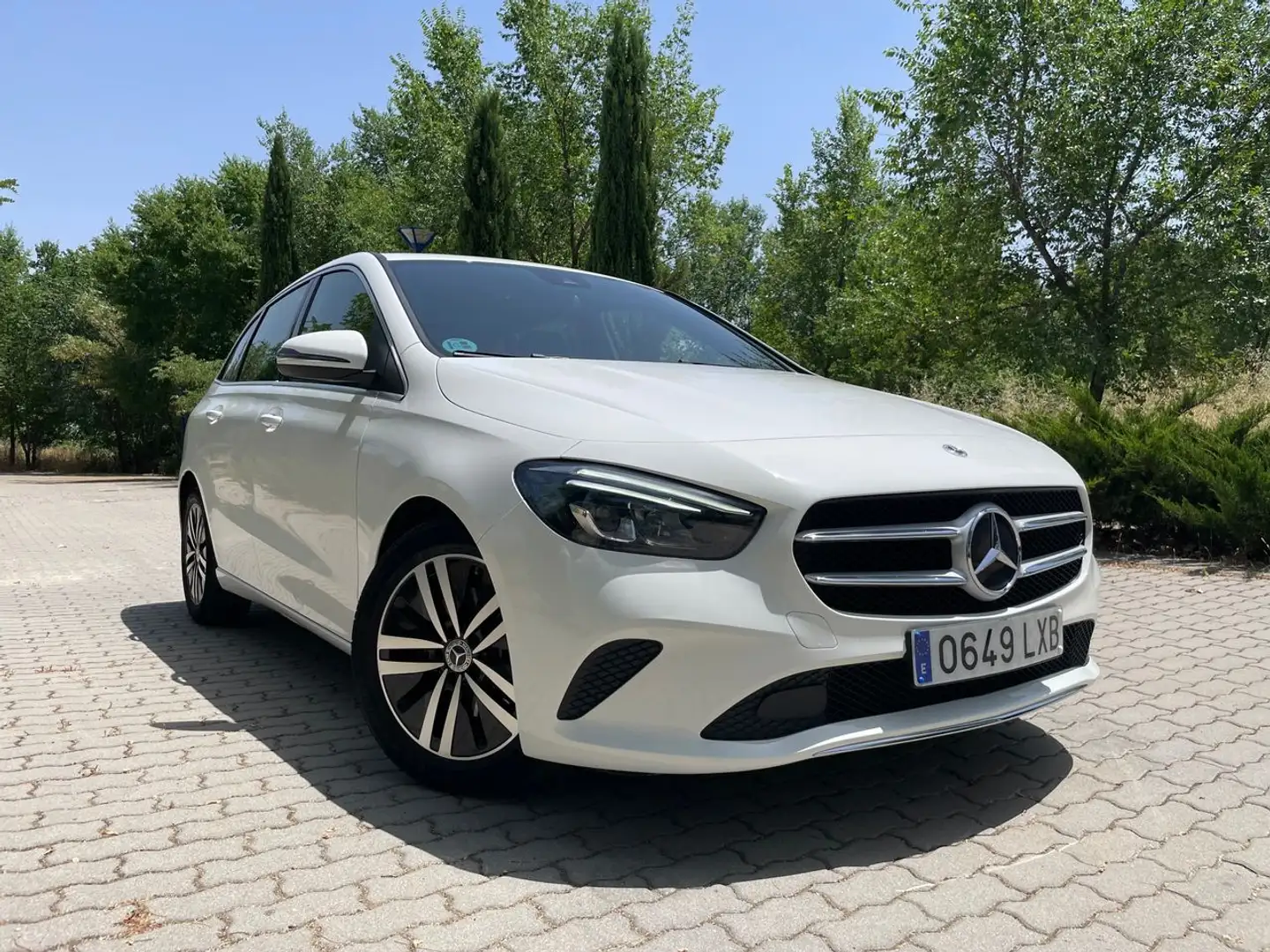 Mercedes-Benz B 180 d 116cv 8 vel. *IVA deducible* Blanco - 2