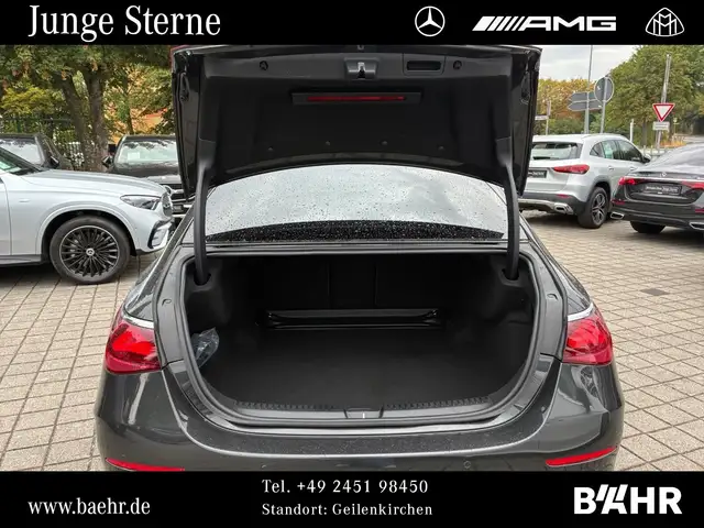 Mercedes-Benz E-Class view 15