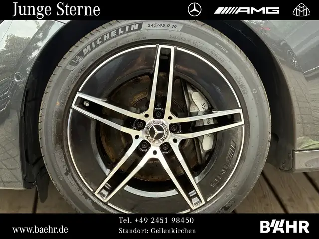 Mercedes-Benz E-Class view 6
