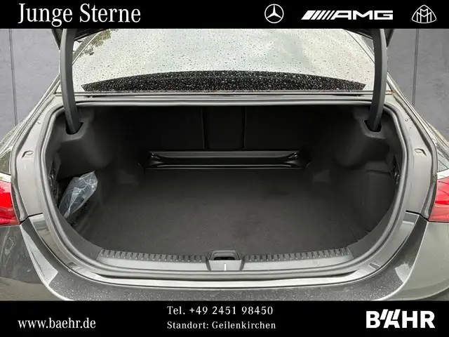 Mercedes-Benz E-Class view 10