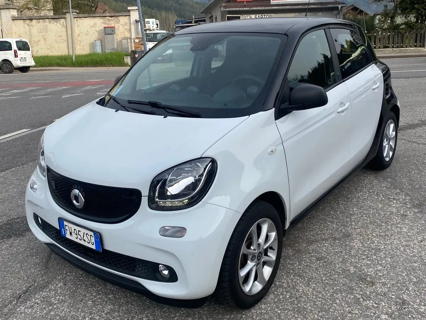 smart forFour Forfour eq Passion my19 Bianco - 1