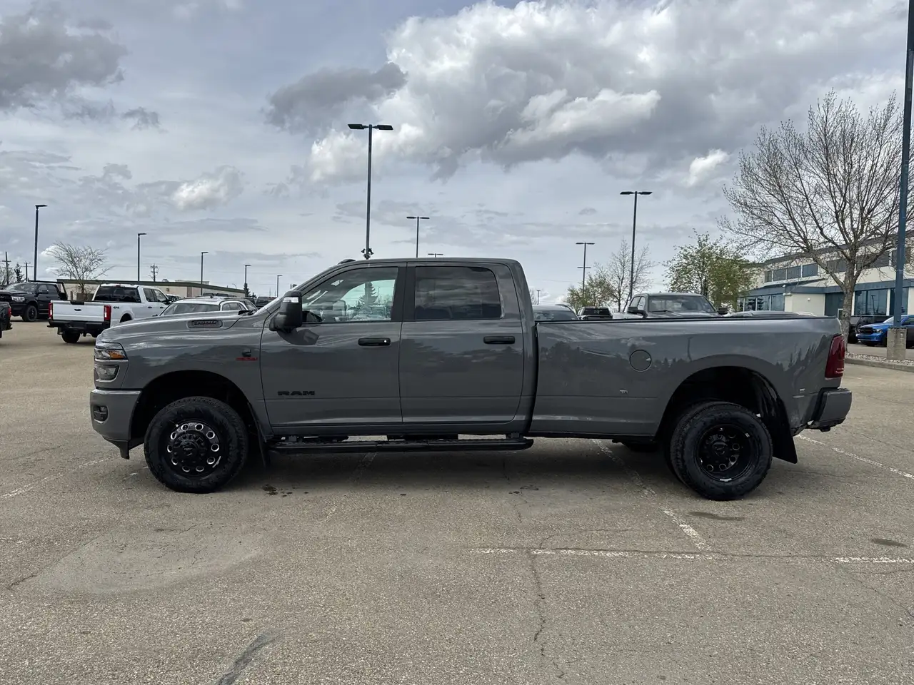 RAM 3500 снимка RAM 3500
