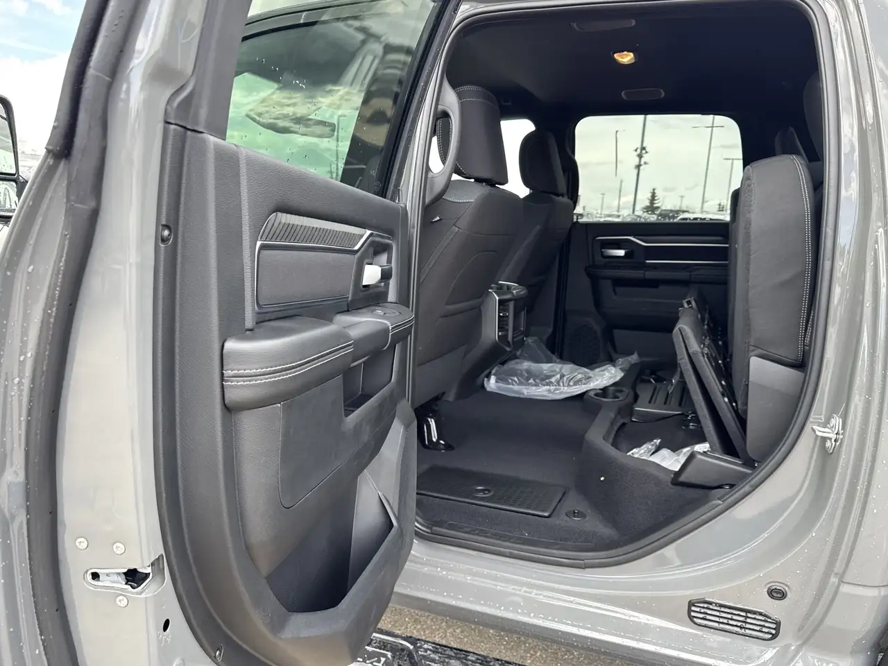 RAM 3500 снимка RAM 3500