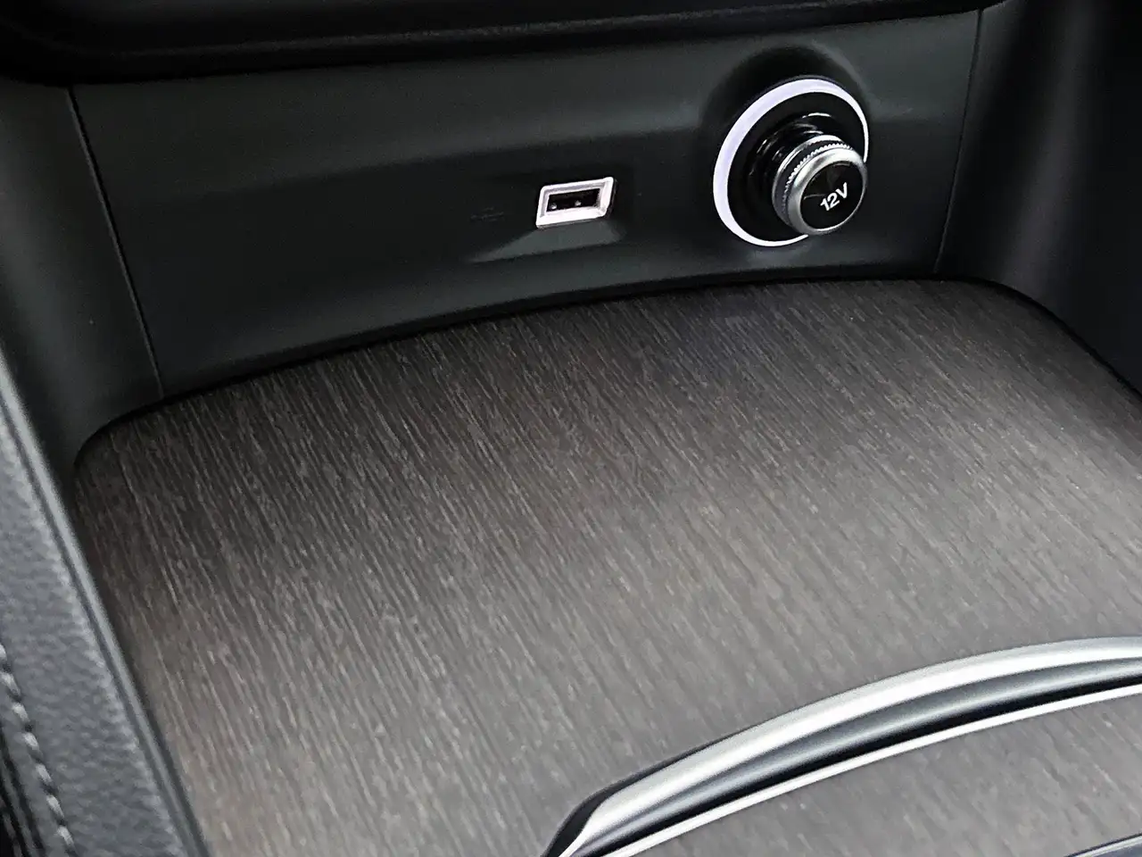 Alfa Romeo Stelvio 2022 — фото 33