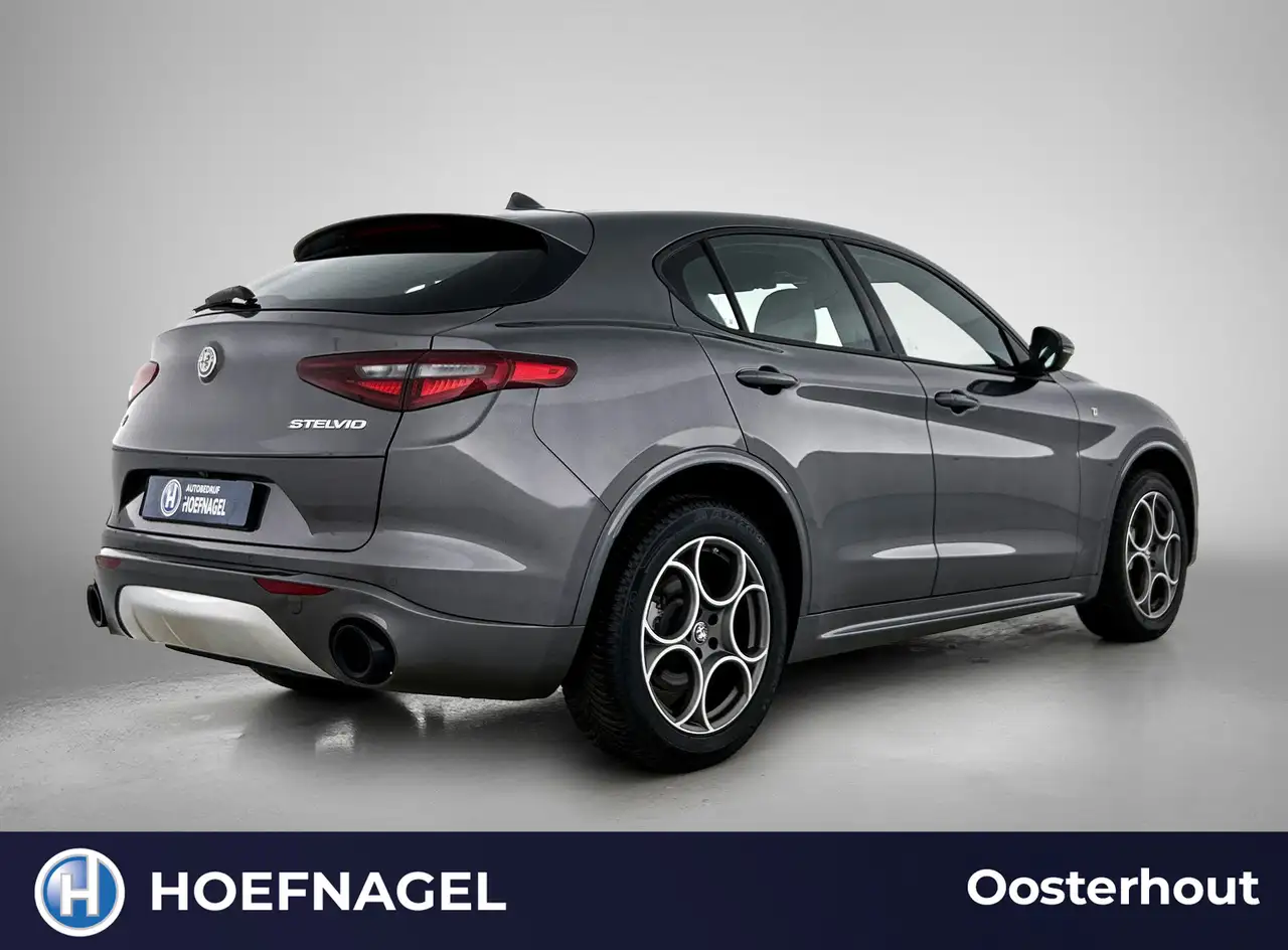 Alfa Romeo Stelvio 2022