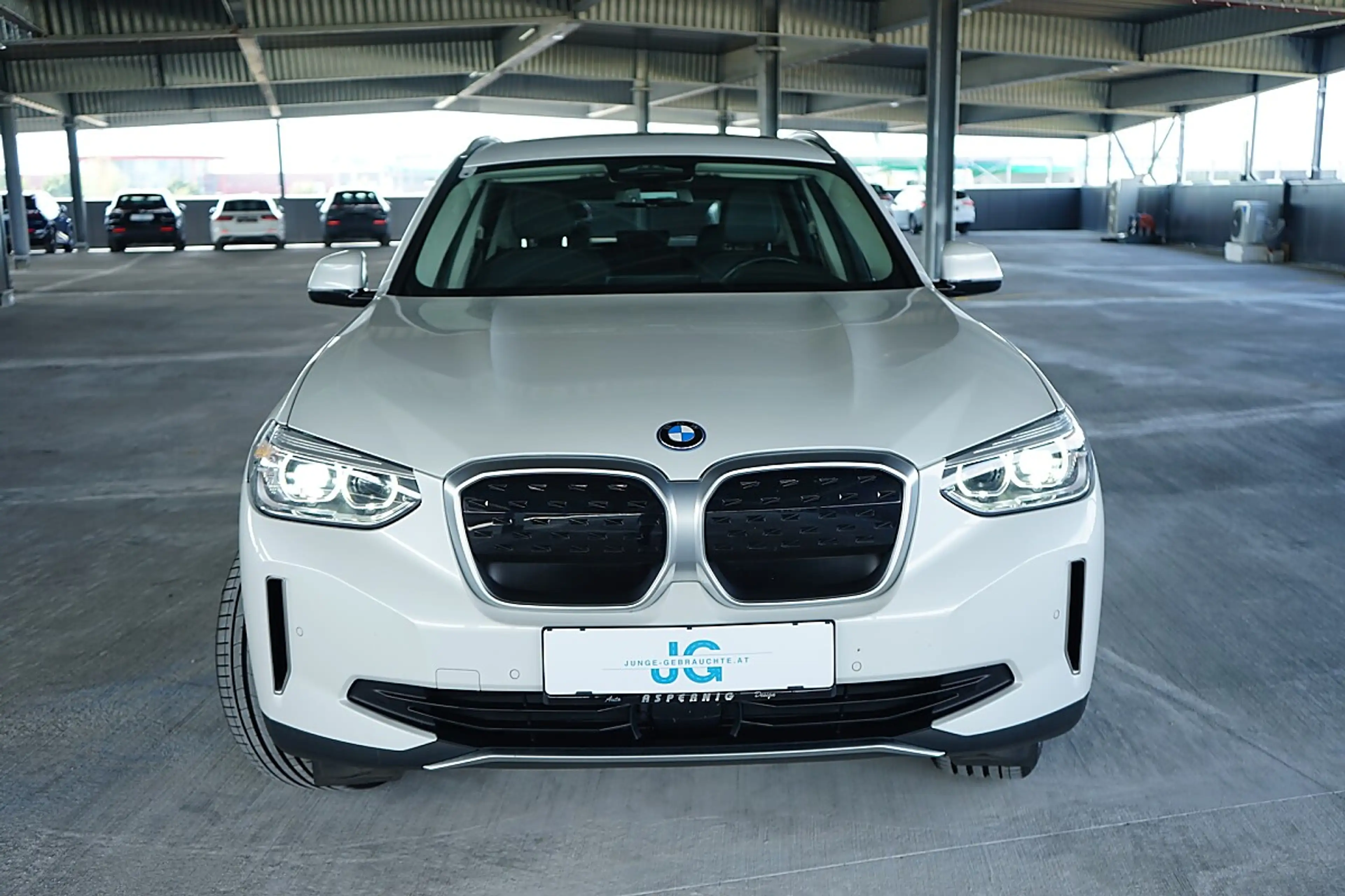 BMW iX3 * PANO * ACC * LED * Driving Assi * Live Cockpi... — photo 9