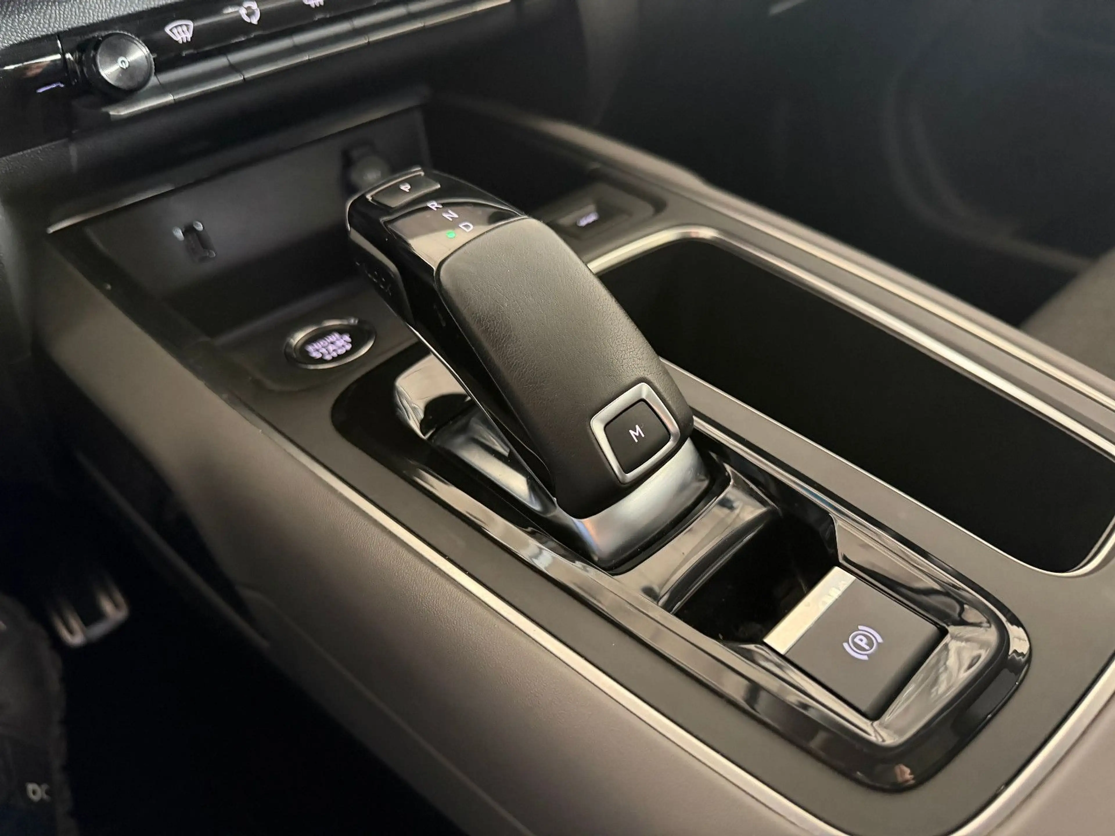 Citroen C5 Aircross Shine/PANO/GARANTIE/AHK/ALU/KAMERA/ — photo 13