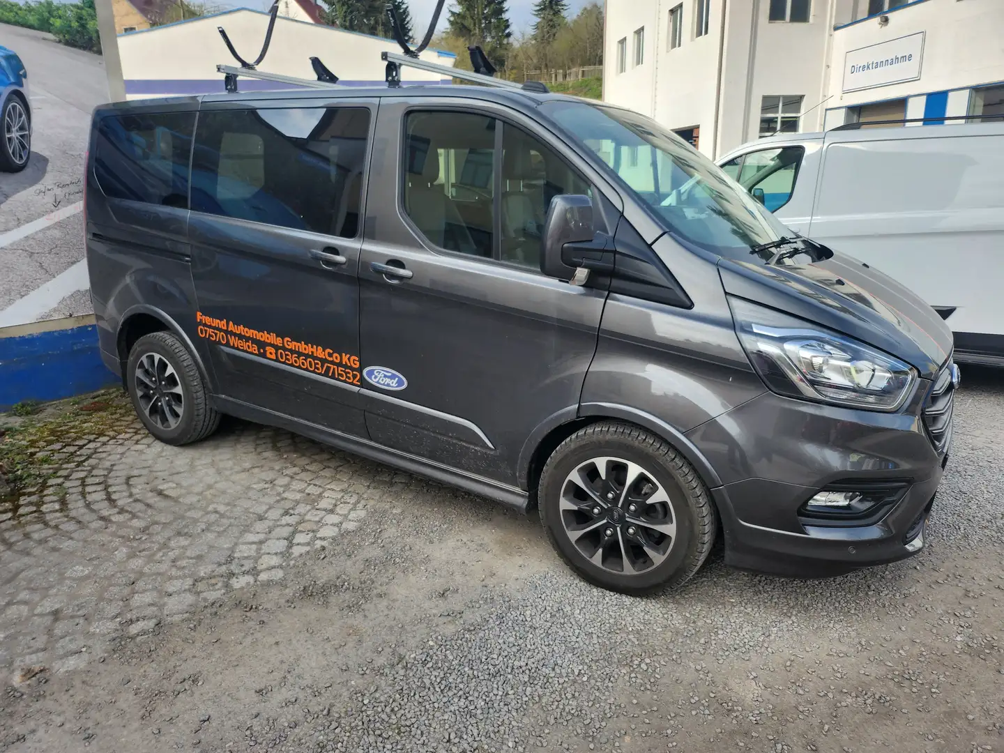 Ford Transit Custom 320 L1 Tourneo Sport Grau - 2