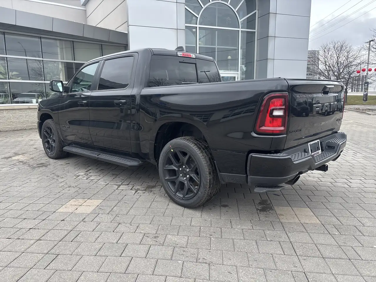 RAM 1500 снимка RAM 1500