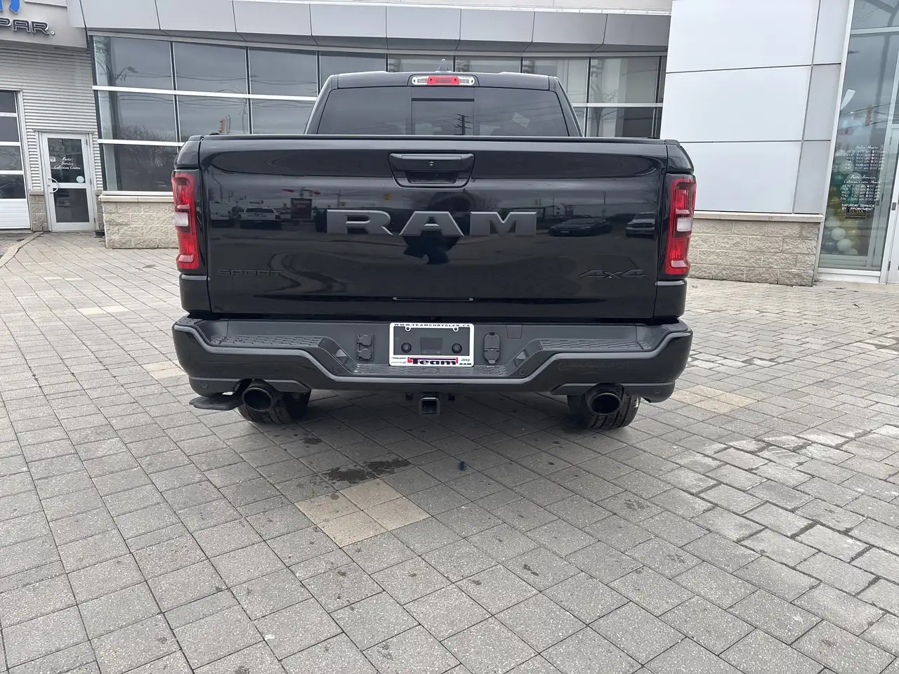 RAM 1500 снимка RAM 1500
