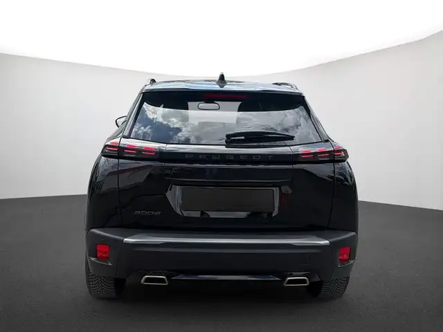 Peugeot 2008 view 4