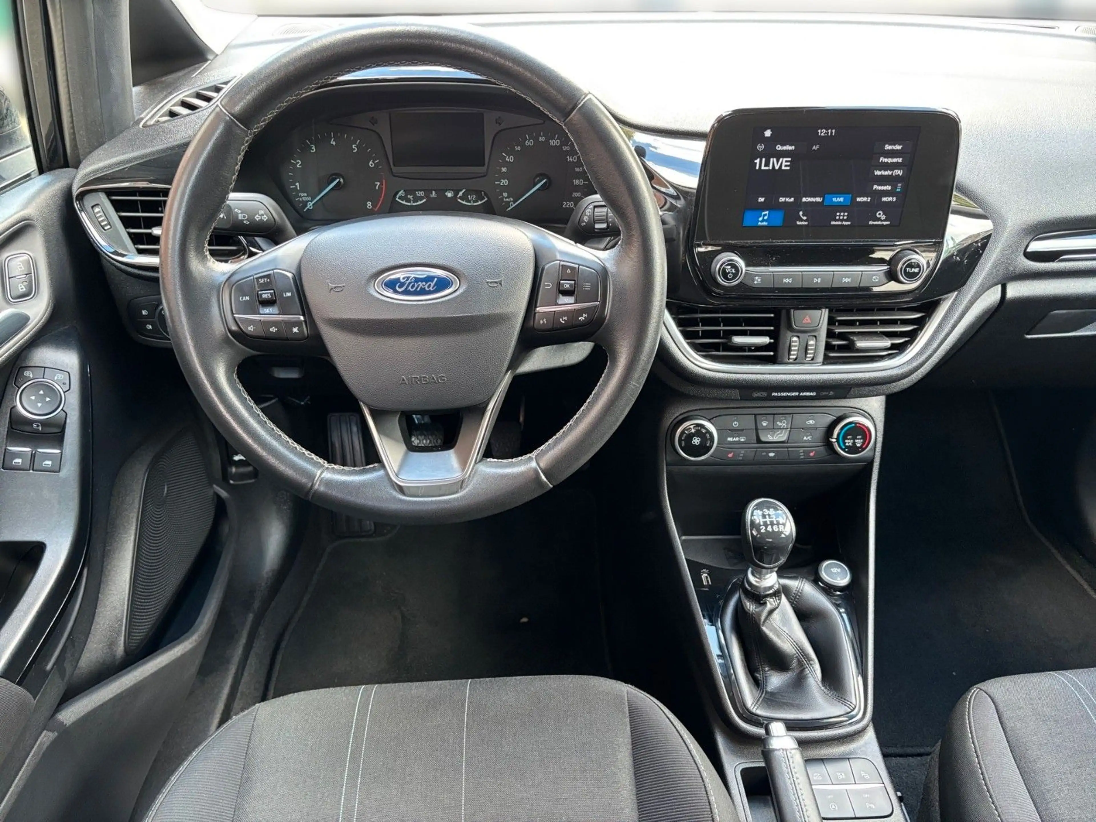 Ford Fiesta Cool & Connect/Klima/SHZ/FSE/Kamera/8fach — photo 14