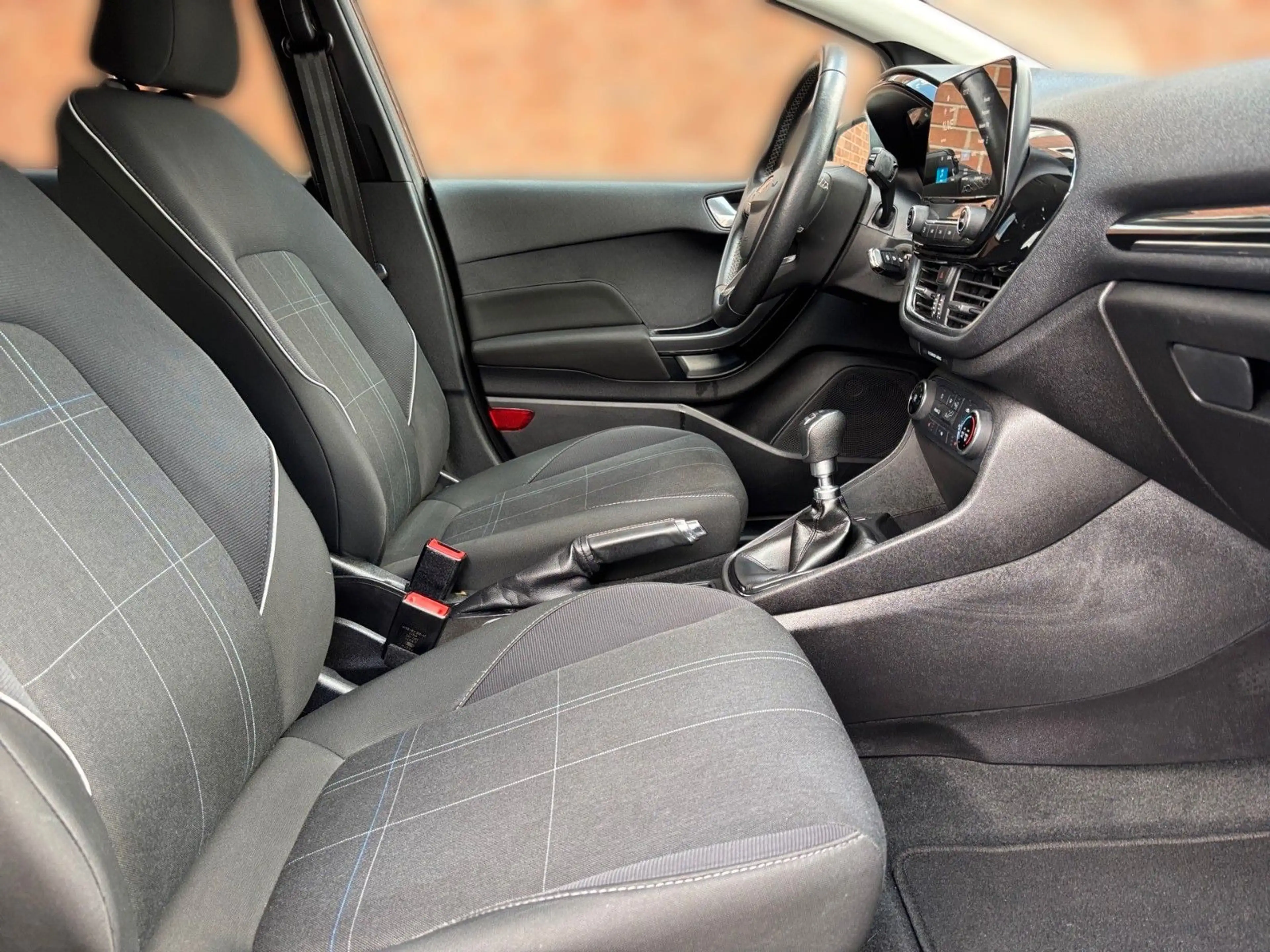 Ford Fiesta Cool & Connect/Klima/SHZ/FSE/Kamera/8fach — photo 3