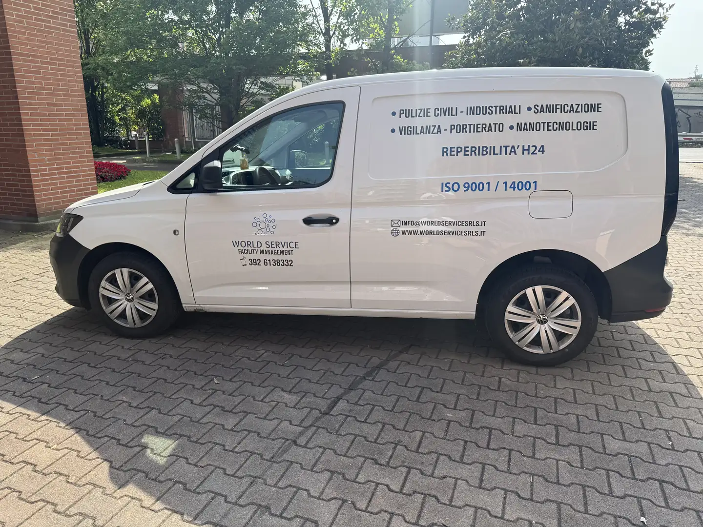 Volkswagen Caddy Caddy 1.5 TSI Van - 1
