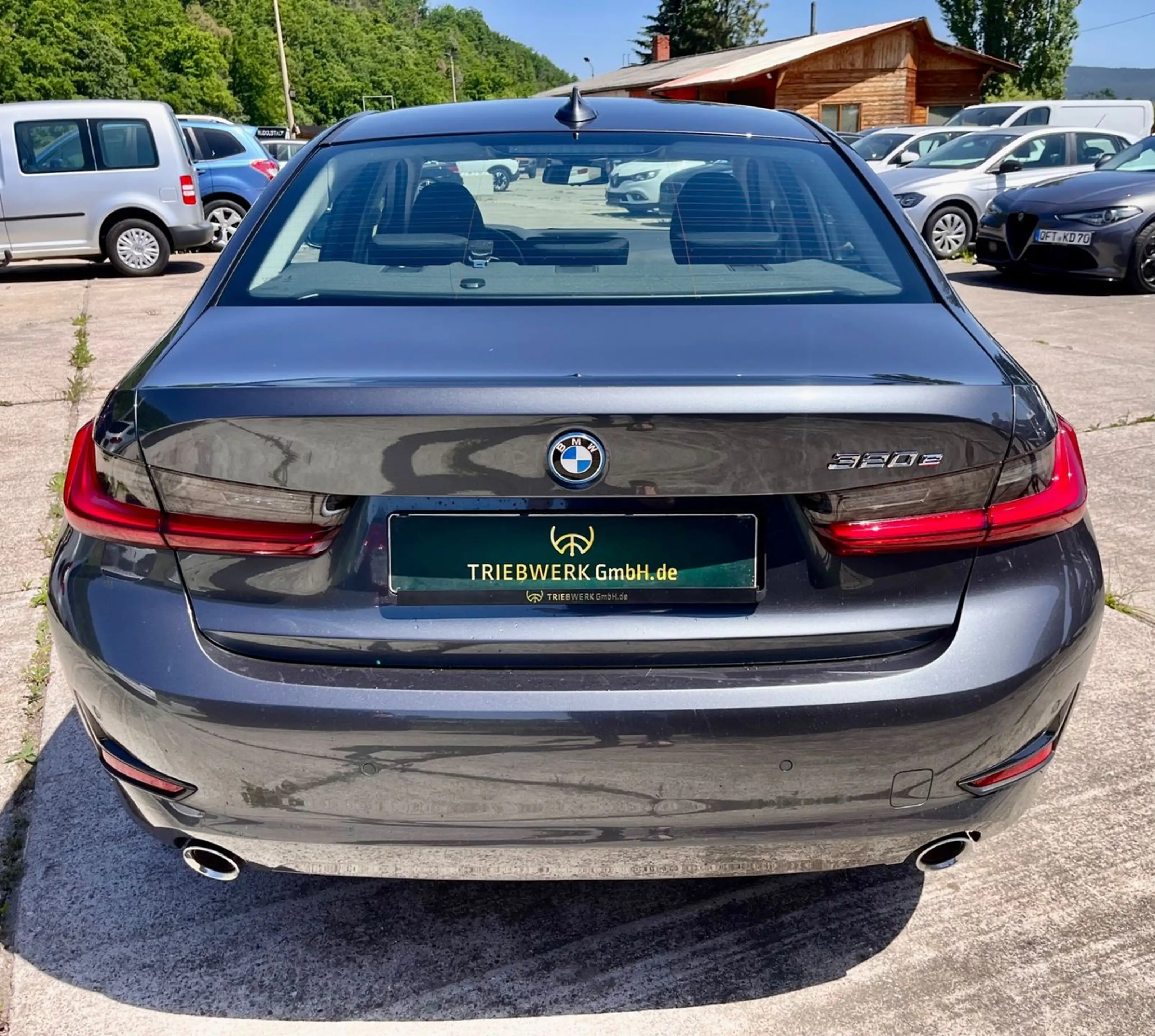 BMW 320 e Hybrid Navi LED DAB AHK 3 Zonen Klima — photo 6
