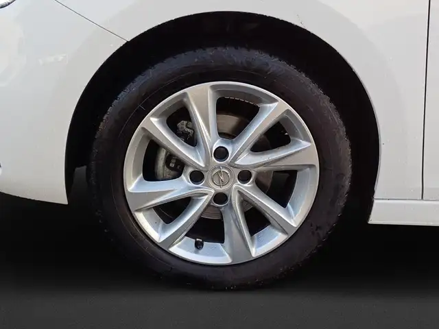 Opel Corsa view 8