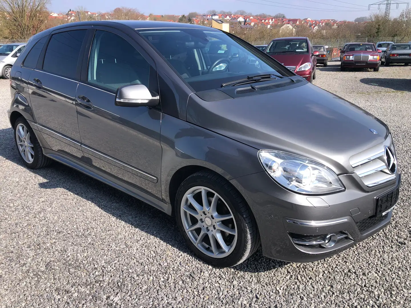 Mercedes-Benz B 200 Autotronic*Bi-Xenon*NAVI*Park-Assistent*SportPaket Grau - 2