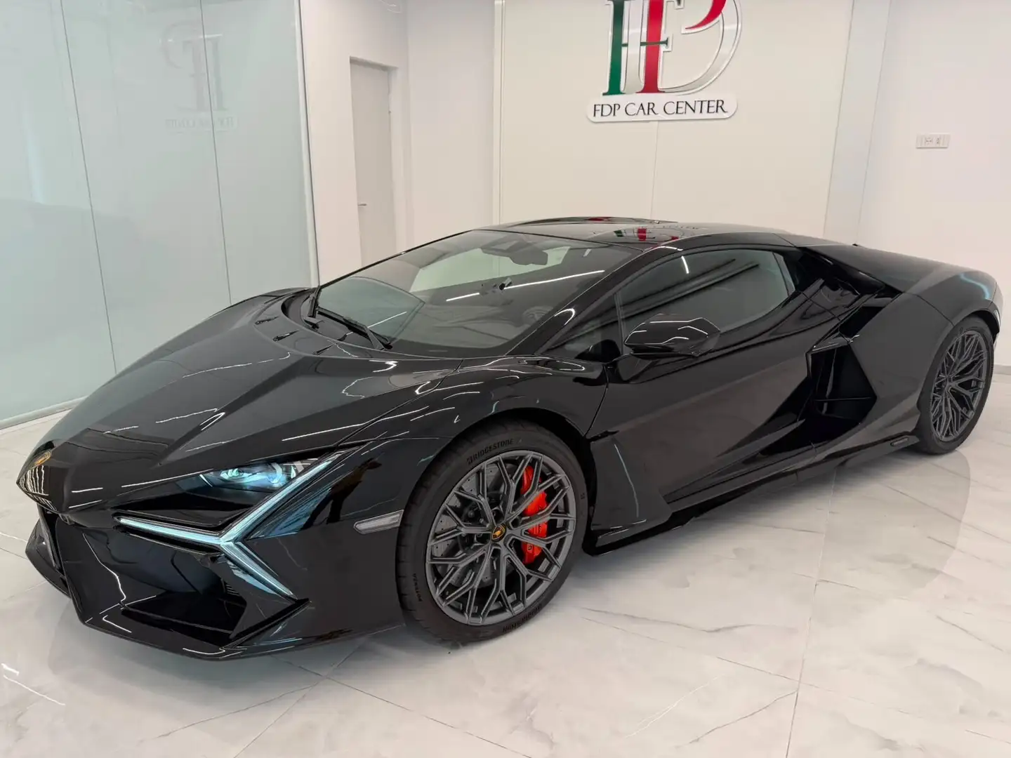 Lamborghini Revuelto Lamborghini Revuelto Carbon Schwarz - 1