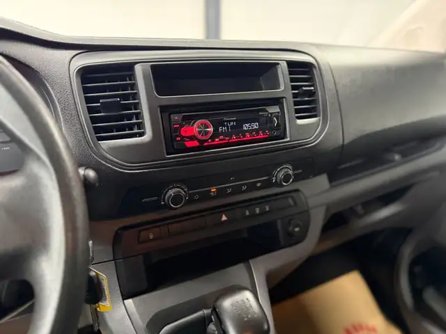 Toyota Proace view 29