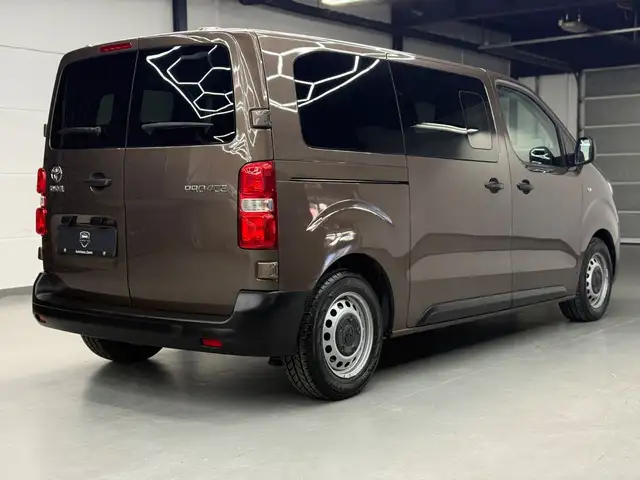 Toyota Proace view 11