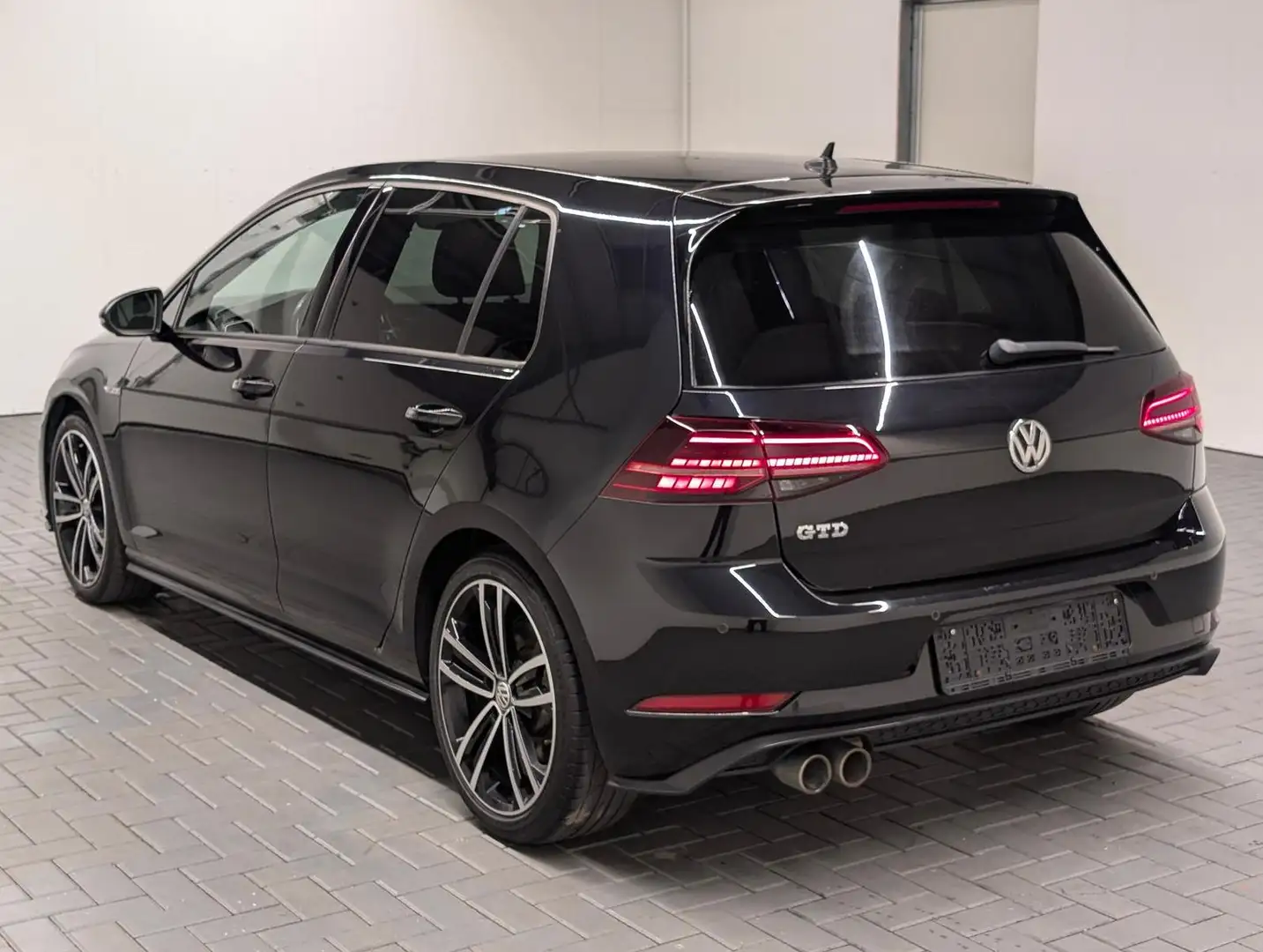 Volkswagen Golf VII GTD LED/Kam/Navi/VirCo/ACC/SHZ Nero - 2