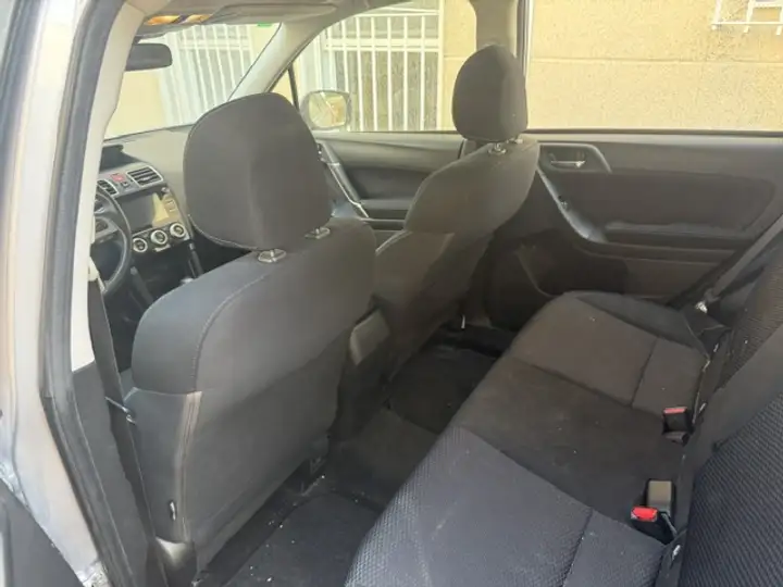 Subaru Forester 2.0i Executive CVT 2017, foto 12