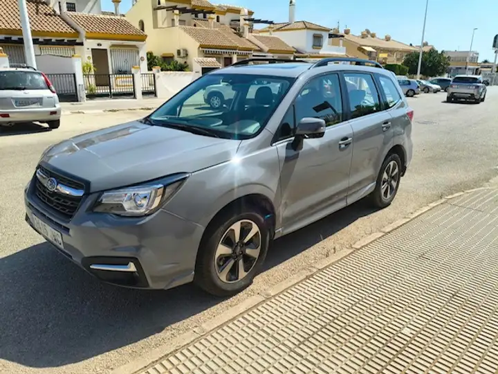 Subaru Forester 2.0i Executive CVT 2017