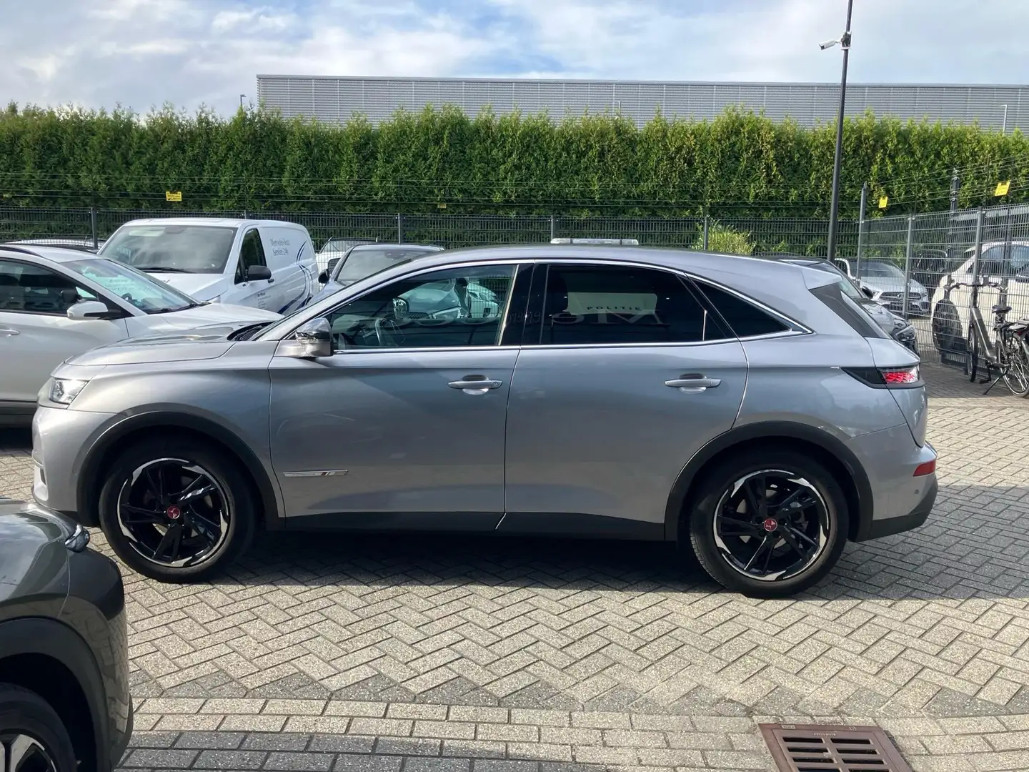 DS Automobiles DS 7 Crossback 1.6 PureTech Performance Line | Parkeersensoren V+ Grijs - 2