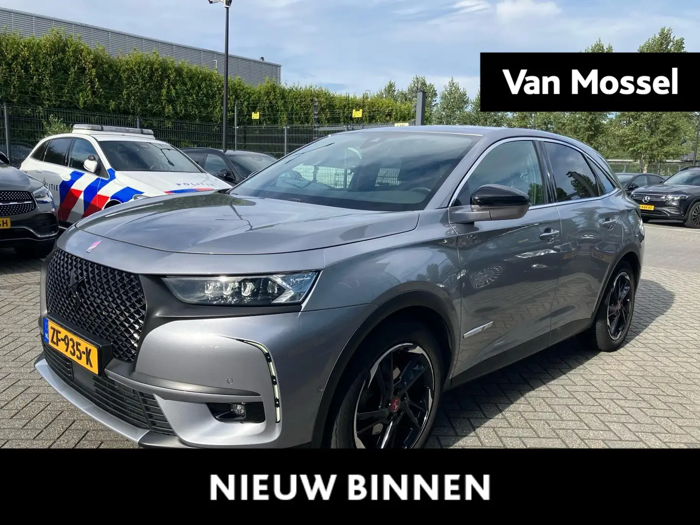 DS Automobiles DS 7 Crossback 1.6 PureTech Performance Line | Parkeersensoren V+ Grijs - 1