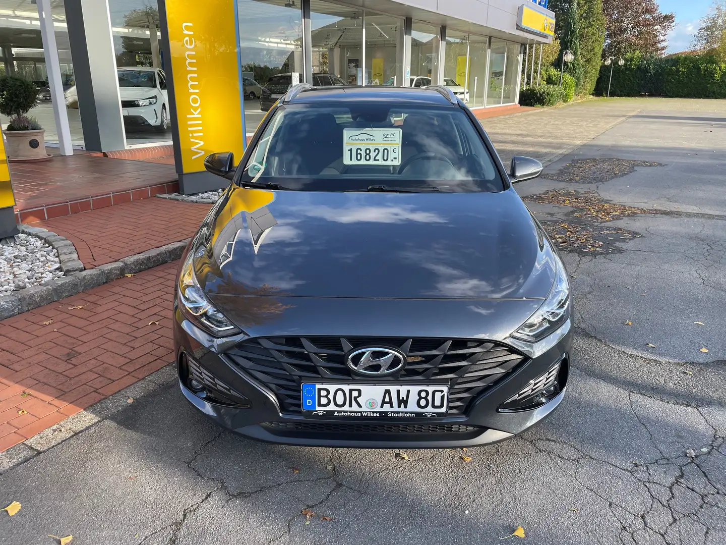 Hyundai i30 i30 Kombi *Multimediaradio; viel Platz* Grau - 2