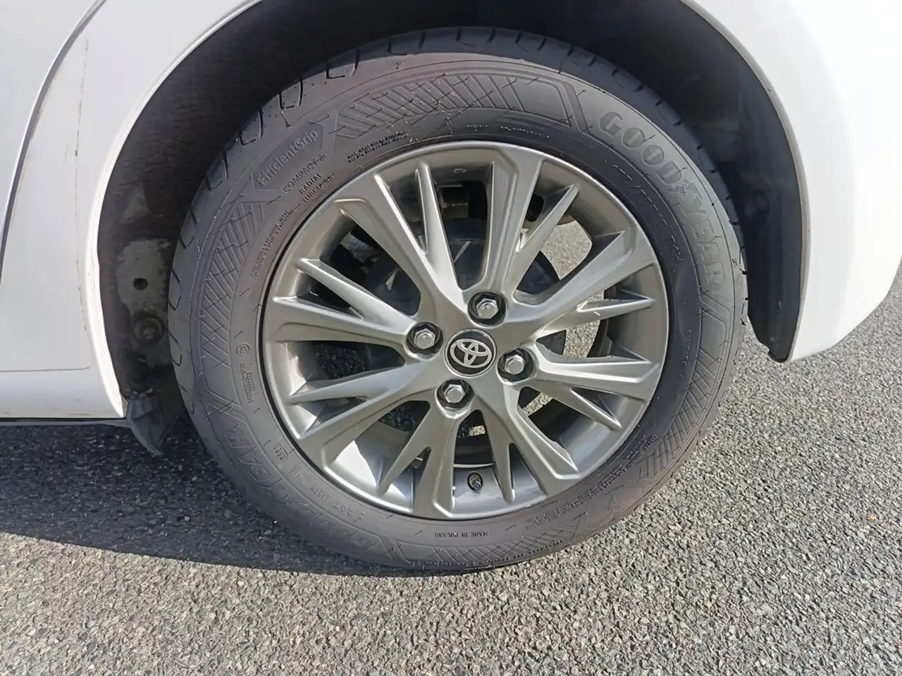 Toyota Yaris Yaris — photo 19
