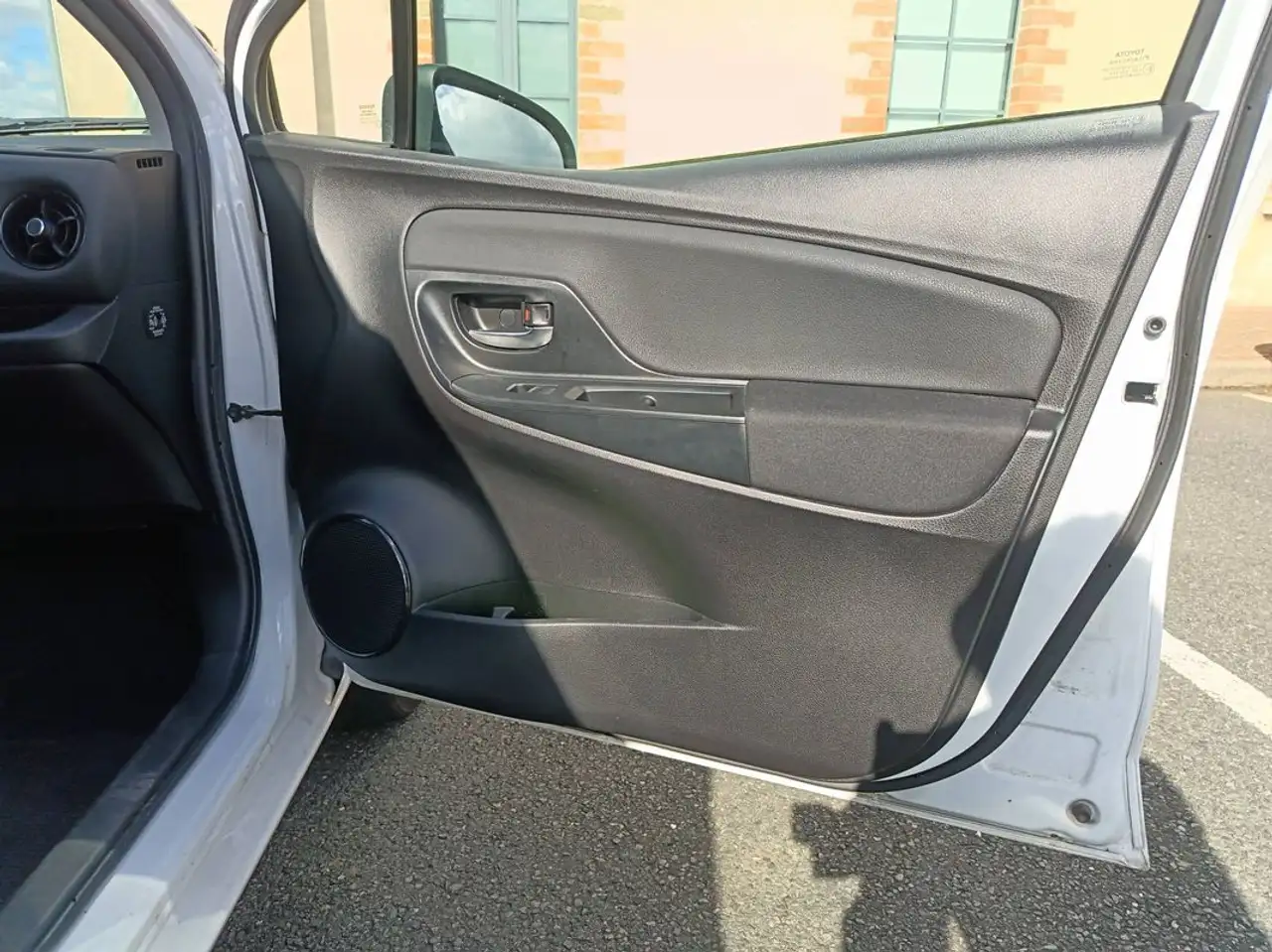 Toyota Yaris Yaris — photo 23