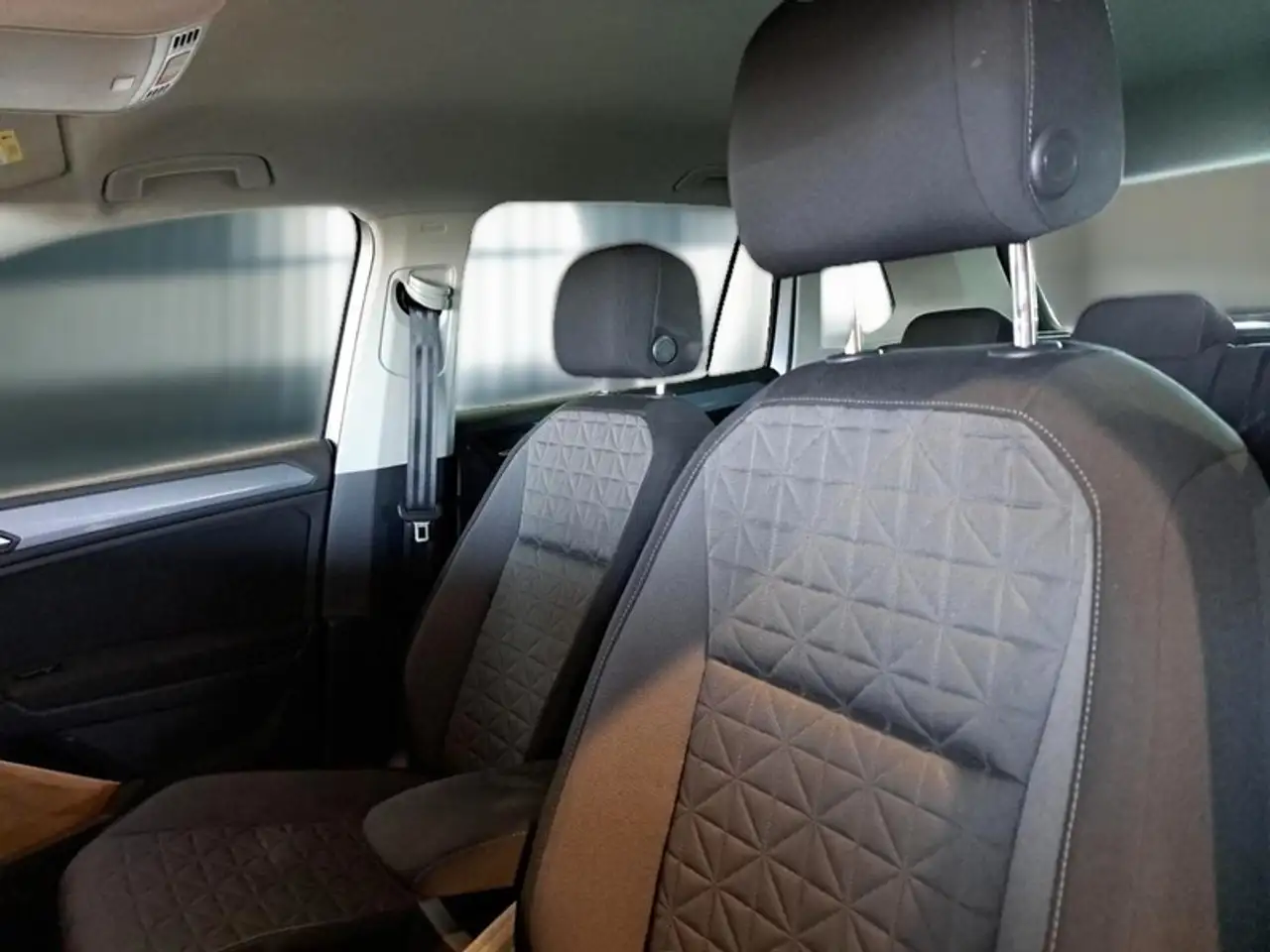 Volkswagen Tiguan 1.4 TSI EHYBRID LIFE DSG SUV, миниатюра 9